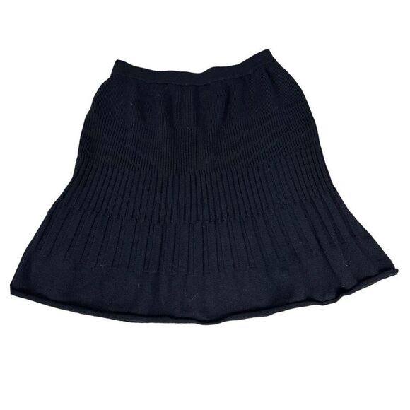 St. John Basic Ribbed Flare Black Skirt size 2 - Picture 2 of 5
